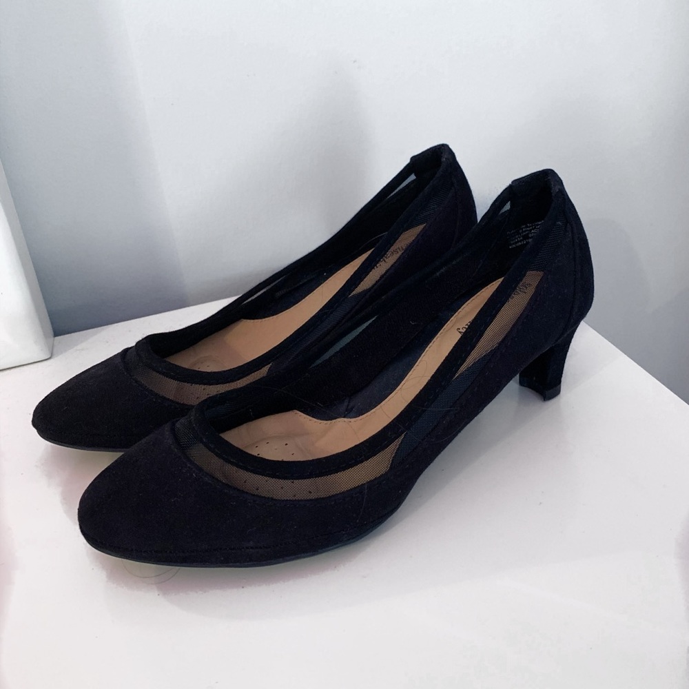 Black heels